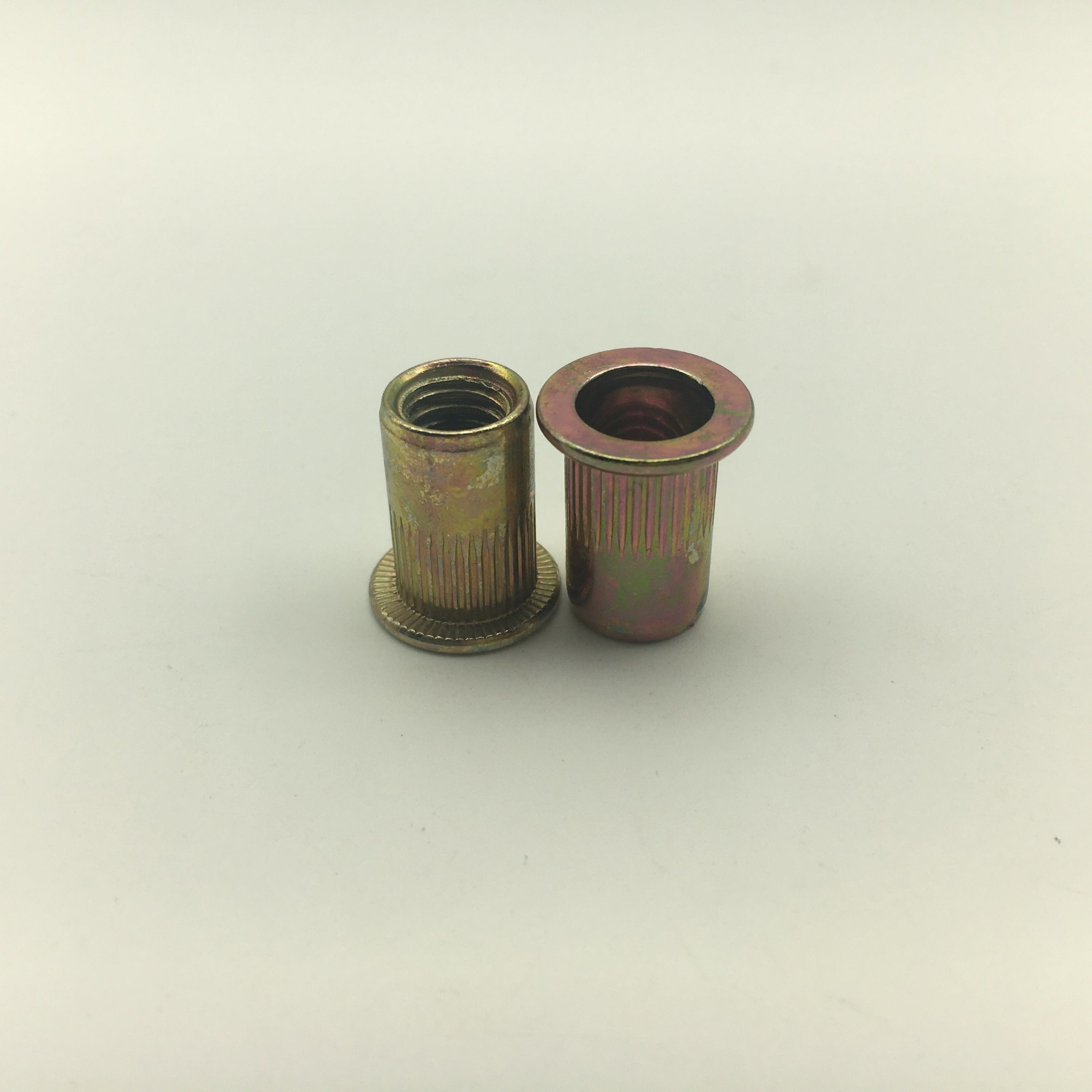 Flat Head Open End Knurled Shank Rivet Nuts